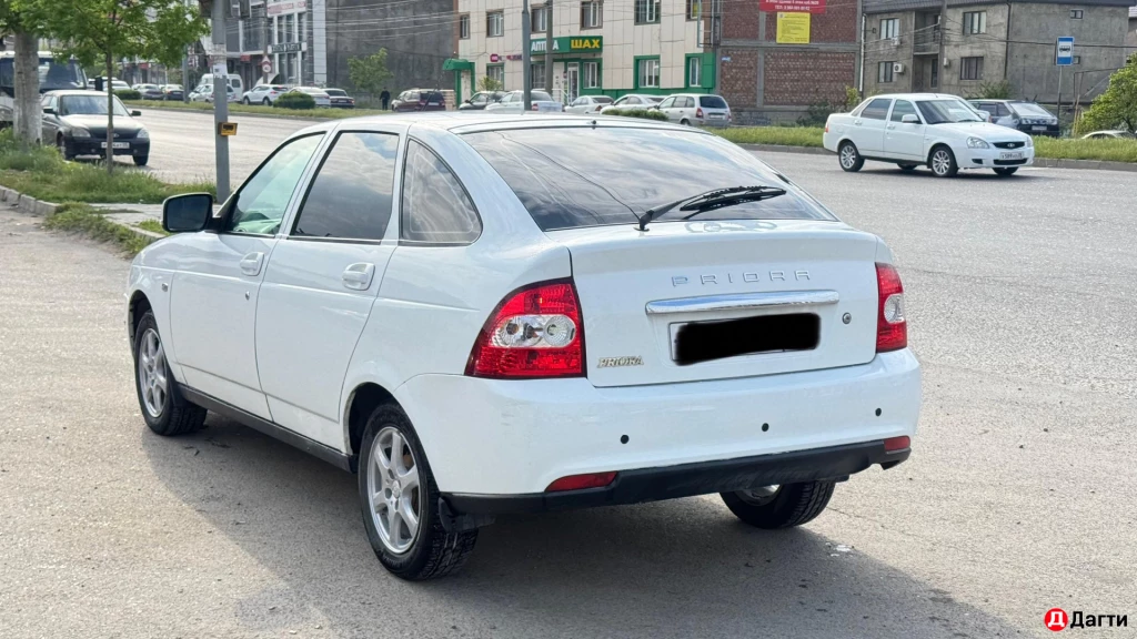 LADA (ВАЗ) Priora, 12 года