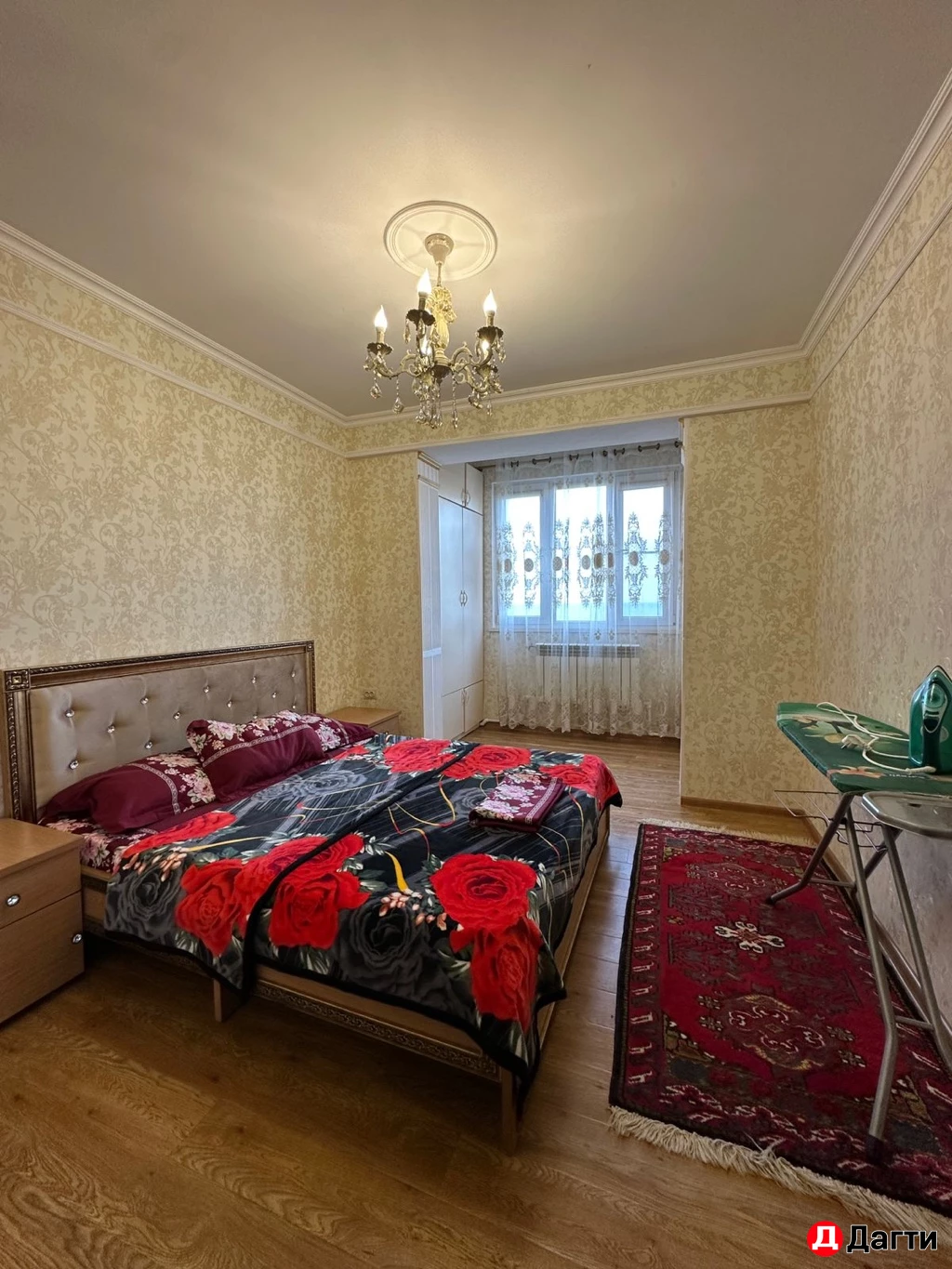 Квартира, 3 комнаты, 70 м²