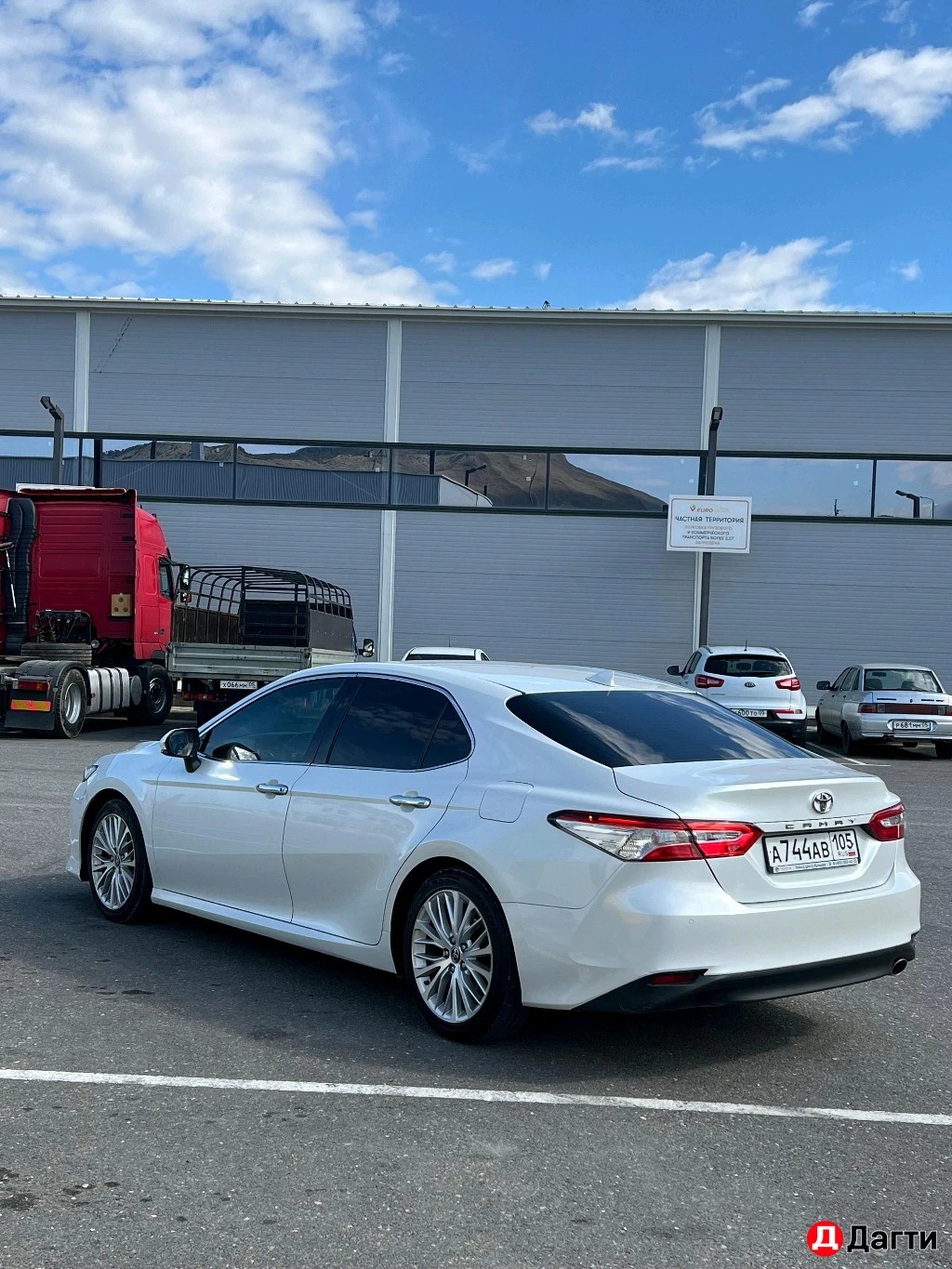 Toyota Camry, 2019 года