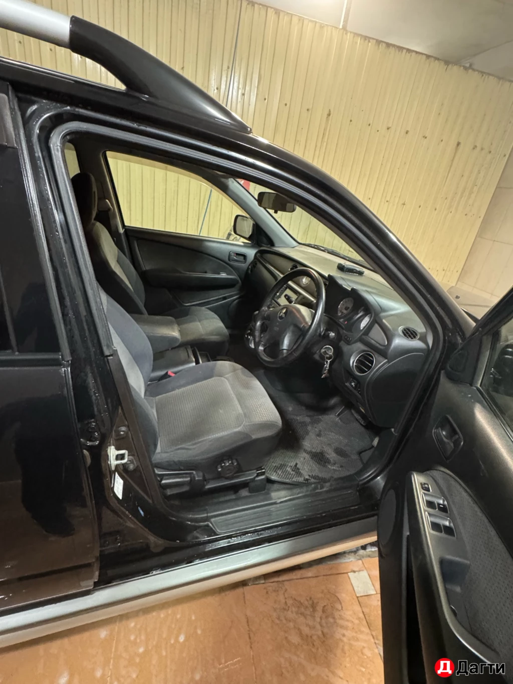 Mitsubishi Airtrek, 2004 года