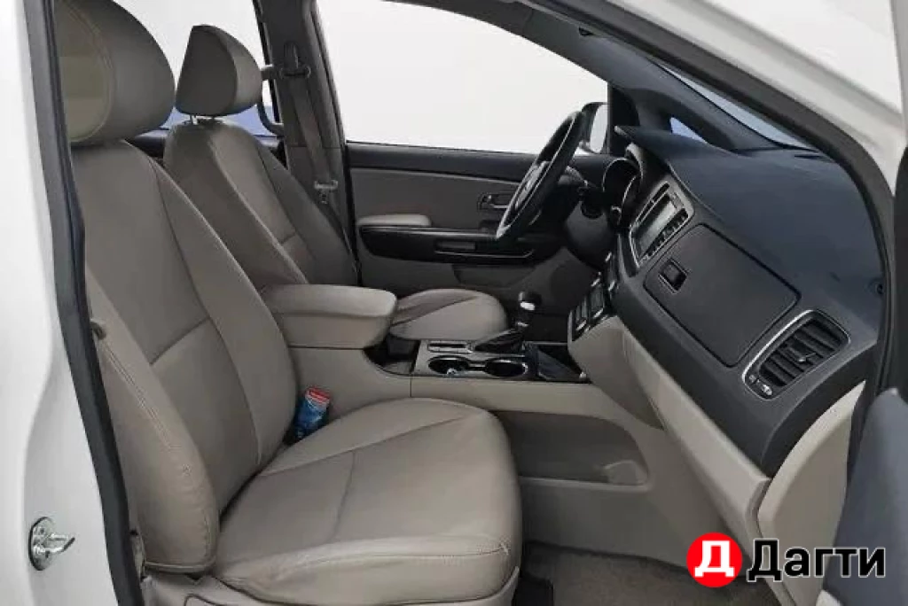 Kia Carnival, 20 года