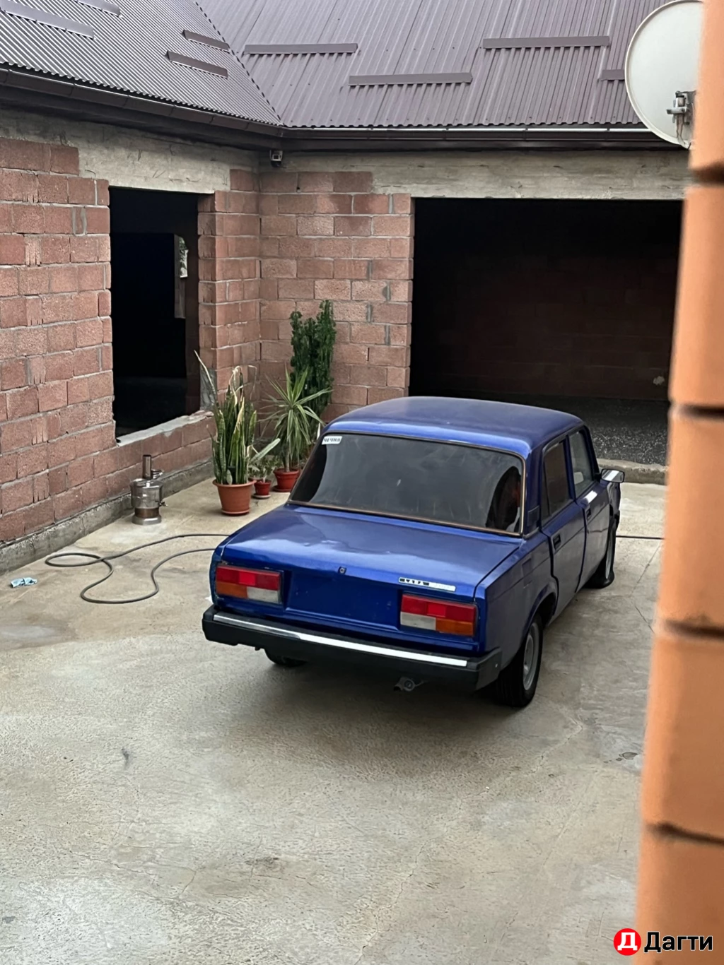 LADA (ВАЗ) 2107, 2001 года