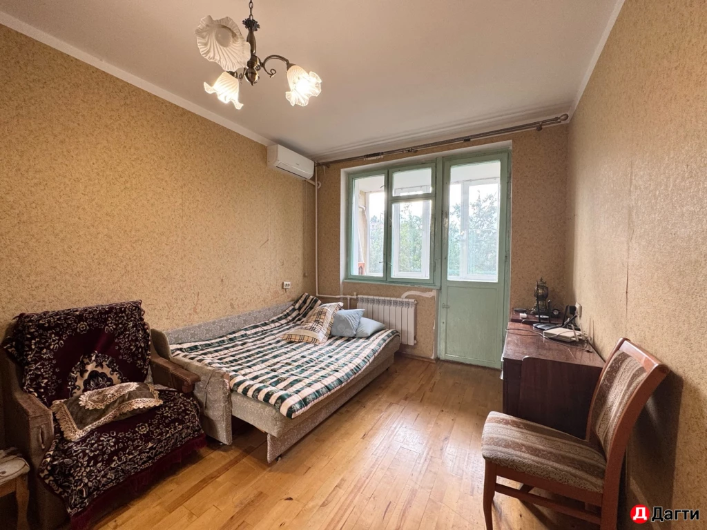 Квартира, 4 комнаты, 103 м², Агент