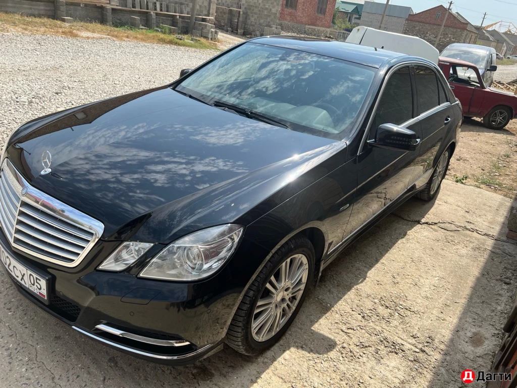 Mercedes-Benz E-Класс, 2011 года