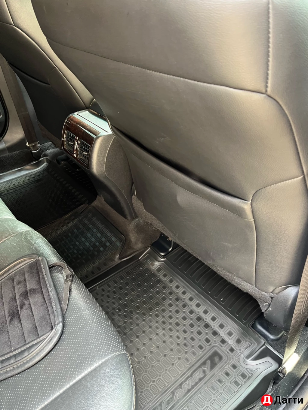 Toyota Camry, 2015 года