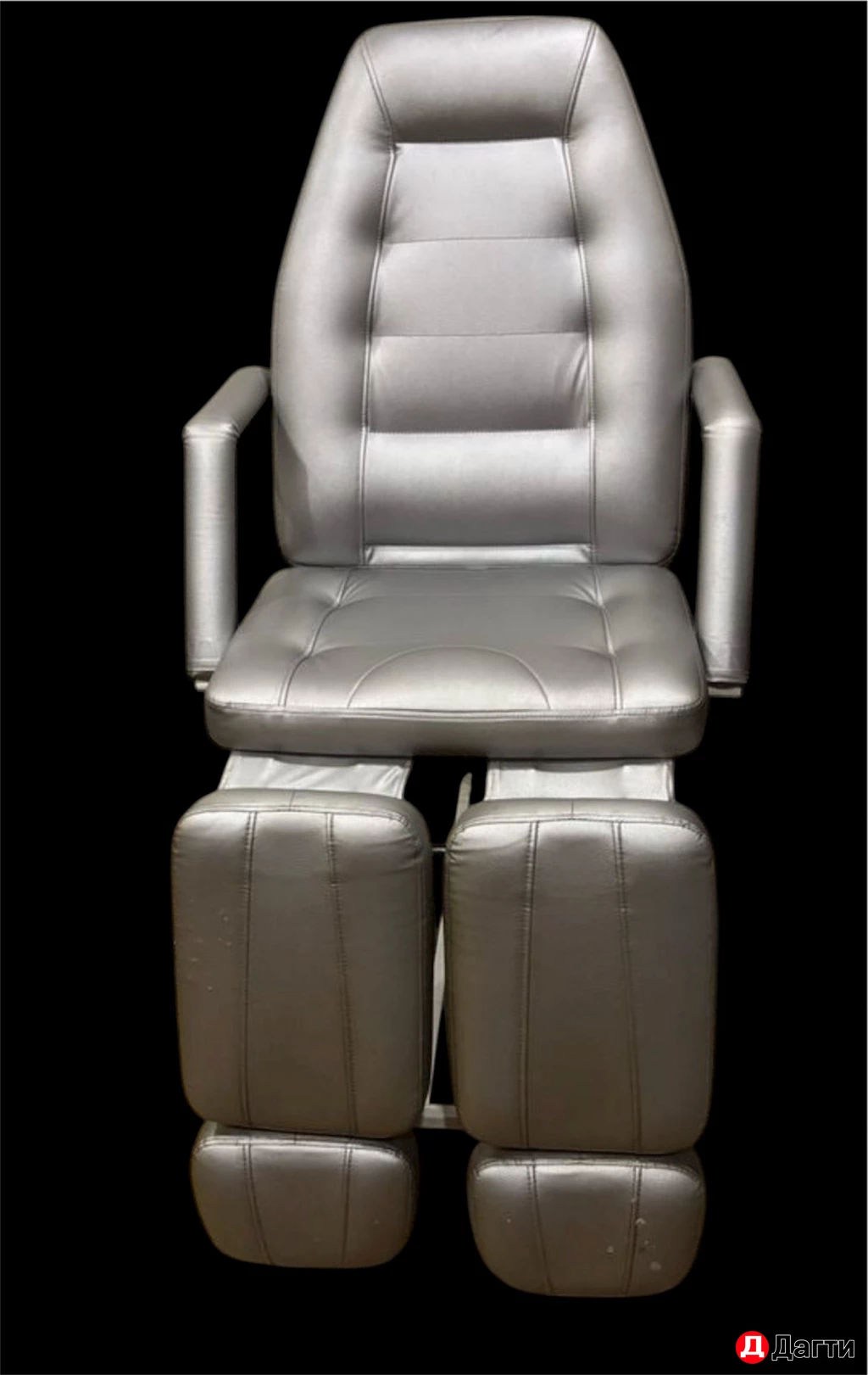 Кушетка косметологичкая .