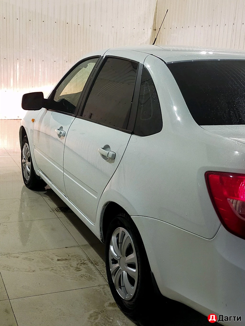 LADA (ВАЗ) Granta, 2013 года