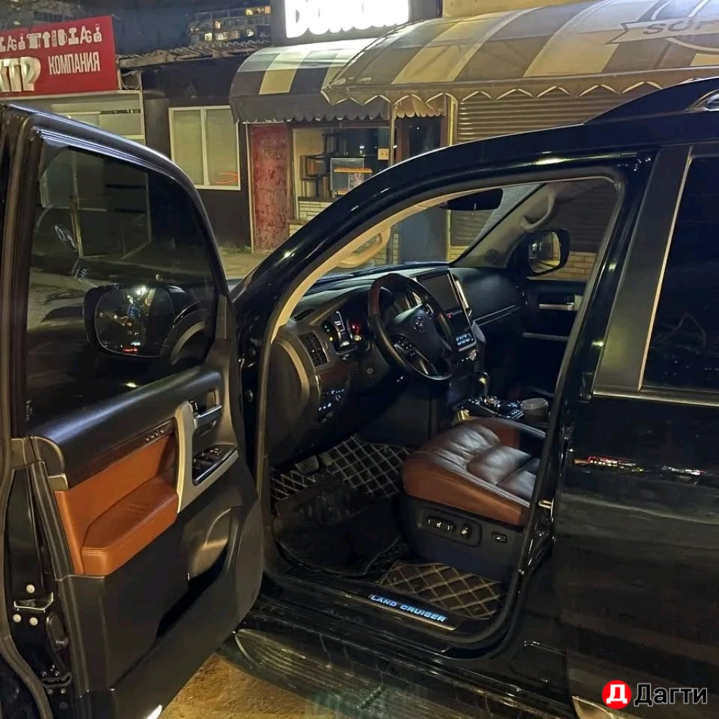 Toyota Land Cruiser, 2015 года