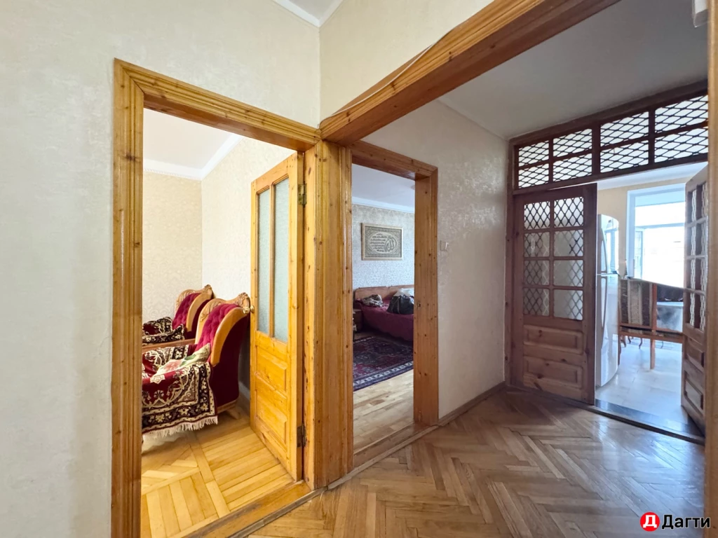 Квартира, 4 комнаты, 103 м², Агент