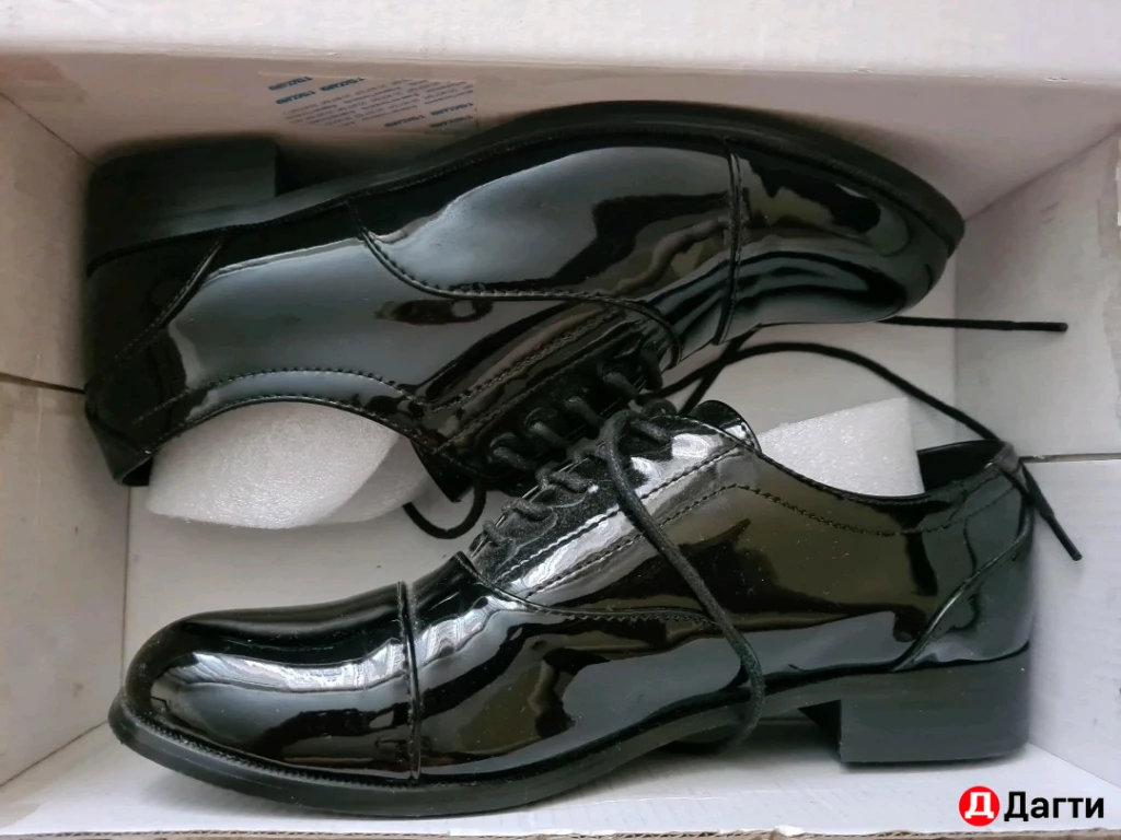 Женские туфли на шнурках