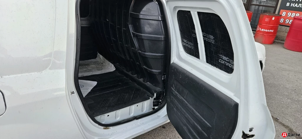 LADA (ВАЗ) Largus, 2017 года