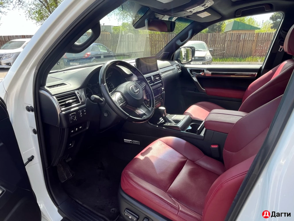 Lexus GX, 2022 года