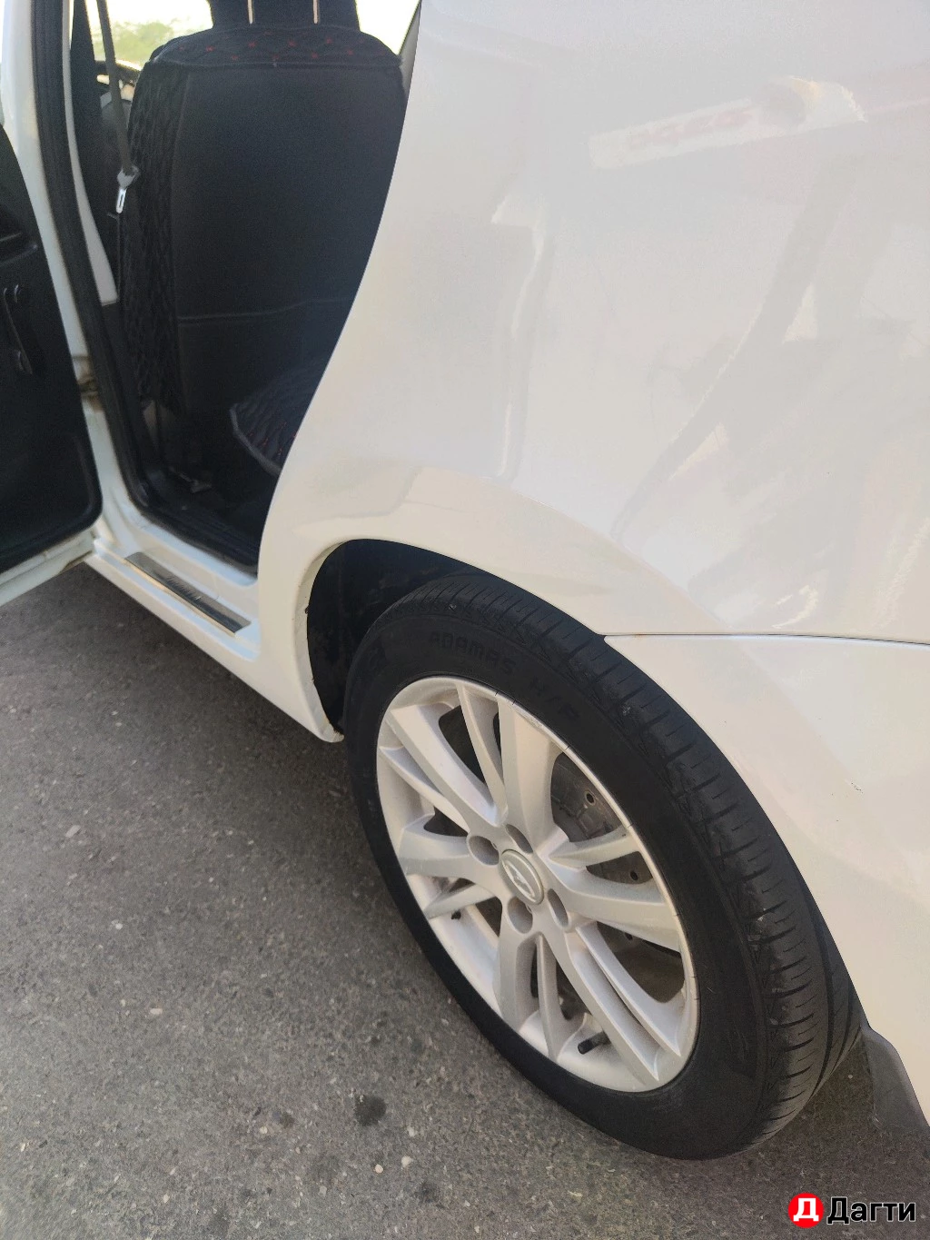 LADA (ВАЗ) 2111, 2013 года