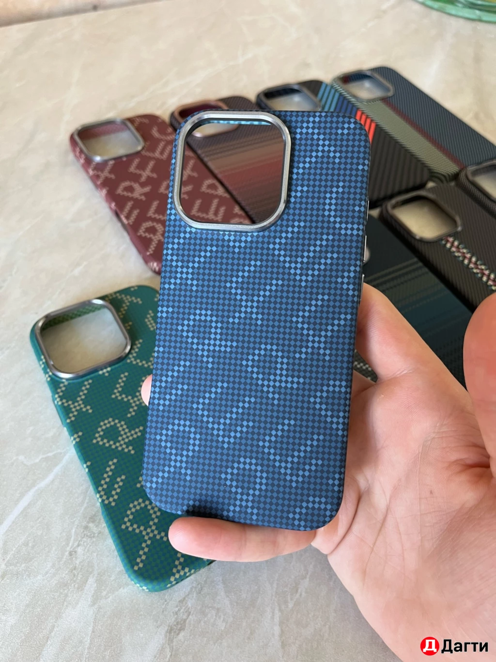 Чехол на iPhone