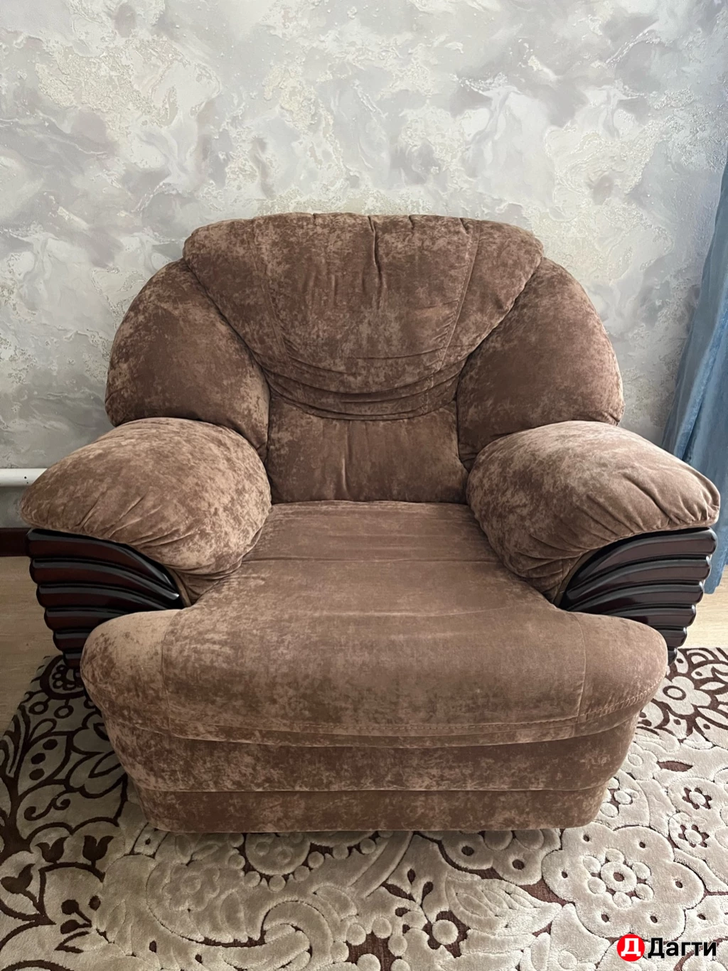Диван и кресла