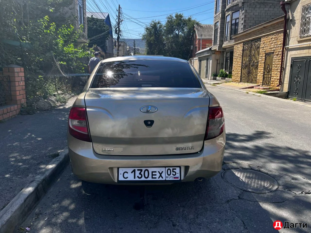 LADA (ВАЗ) Granta, 2013 года