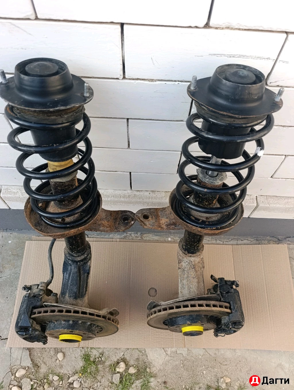 Стойки передние на Нексия,Эсперо