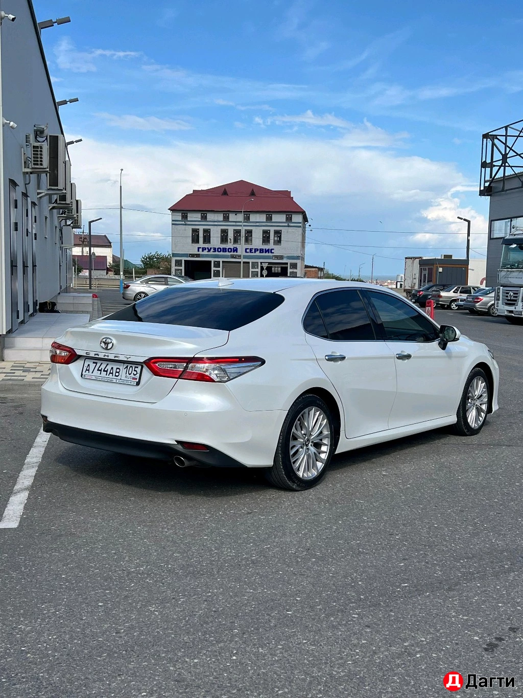Toyota Camry, 2019 года