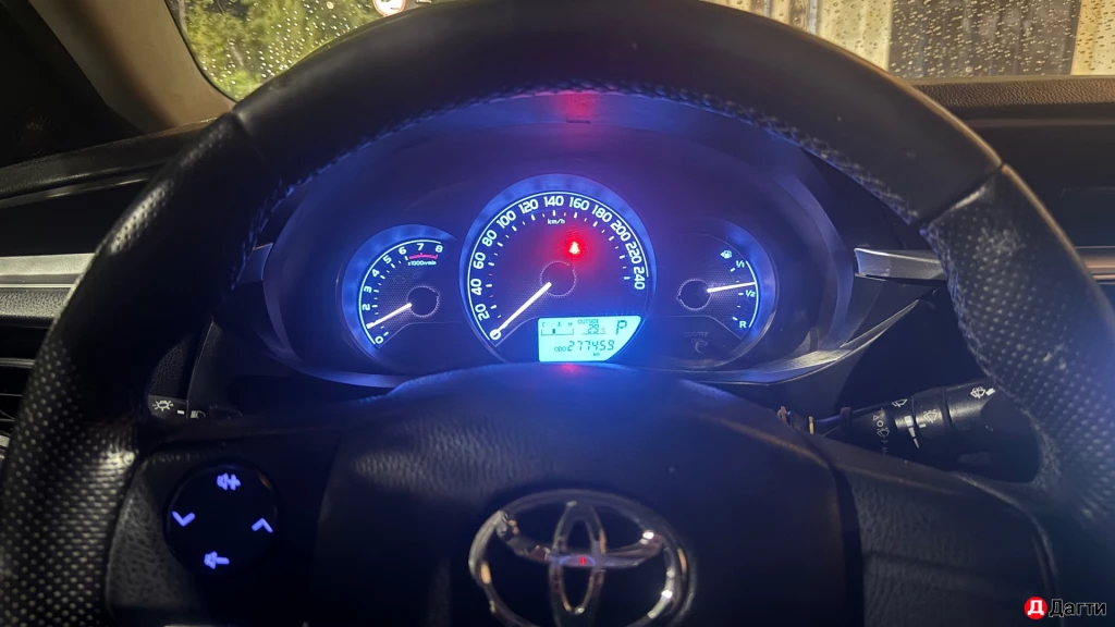 Toyota Corolla, 2013 года