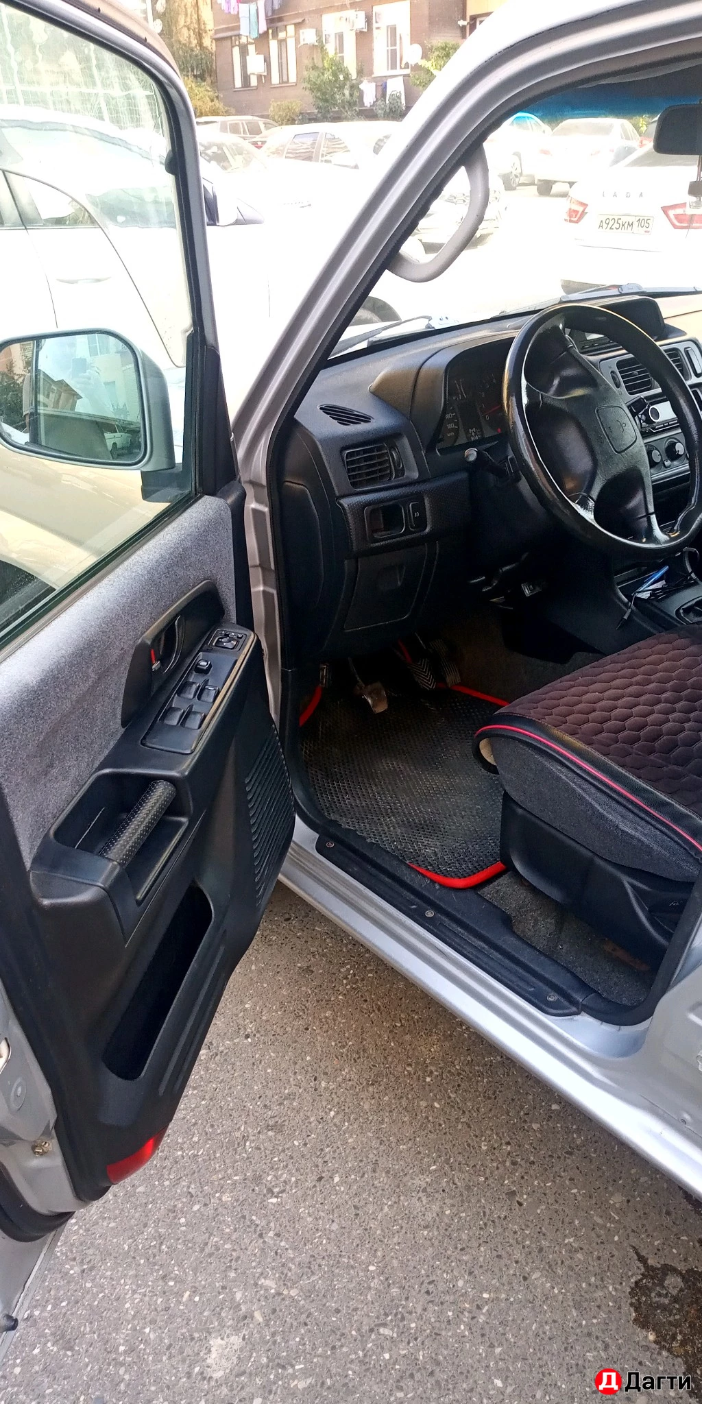 Mitsubishi Pajero iO, 2001 года