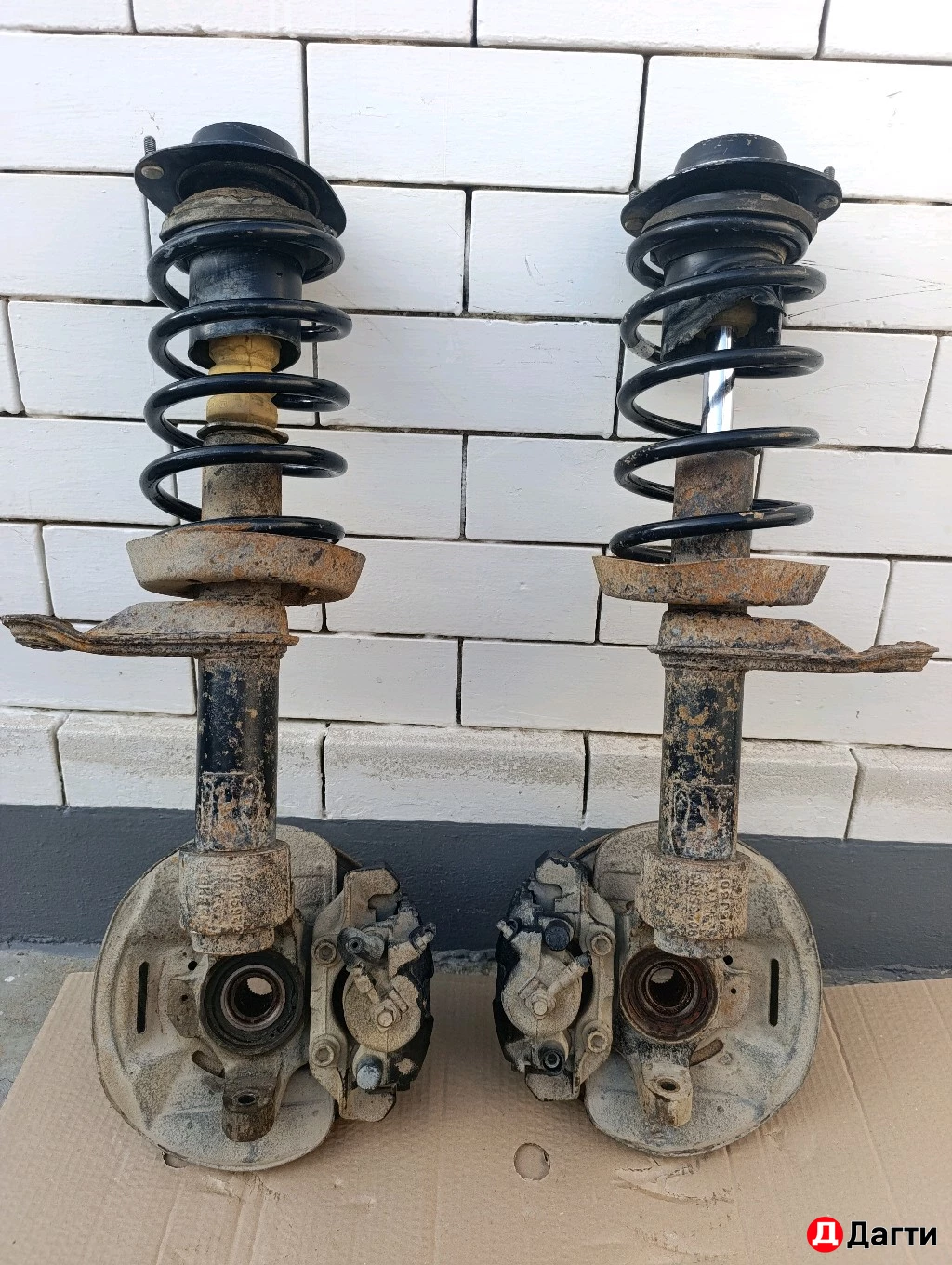 Стойки передние на Нексия,Эсперо