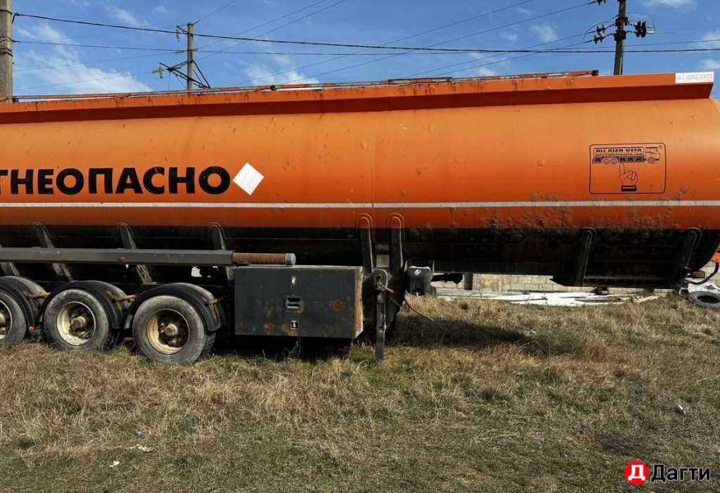 Прицеп бензовоз