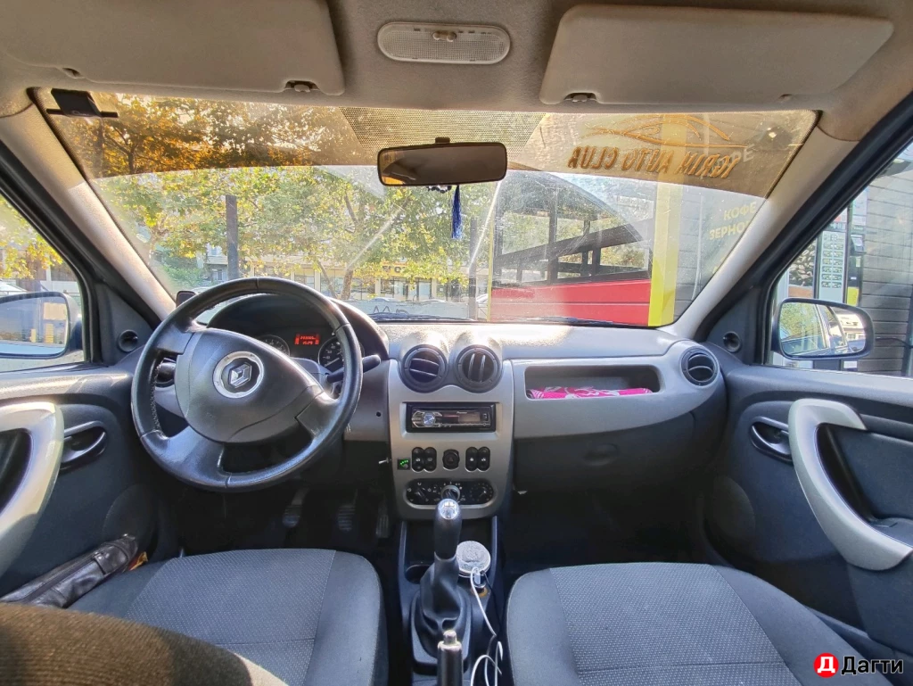 Renault Logan, 2010 года