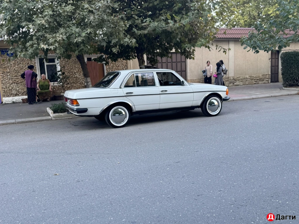 Mercedes-Benz S-Класс, 1981 года