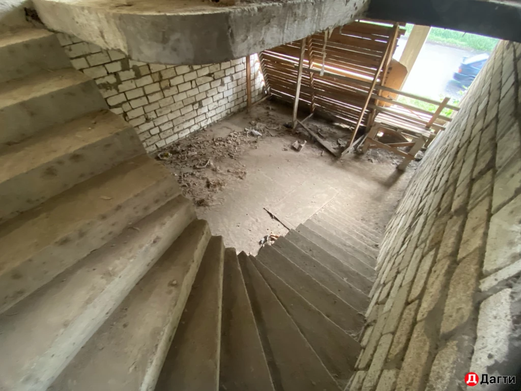 Помещение свободного назначения, Собственник