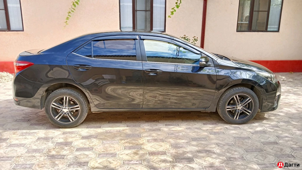 Toyota Corolla, 2013 года