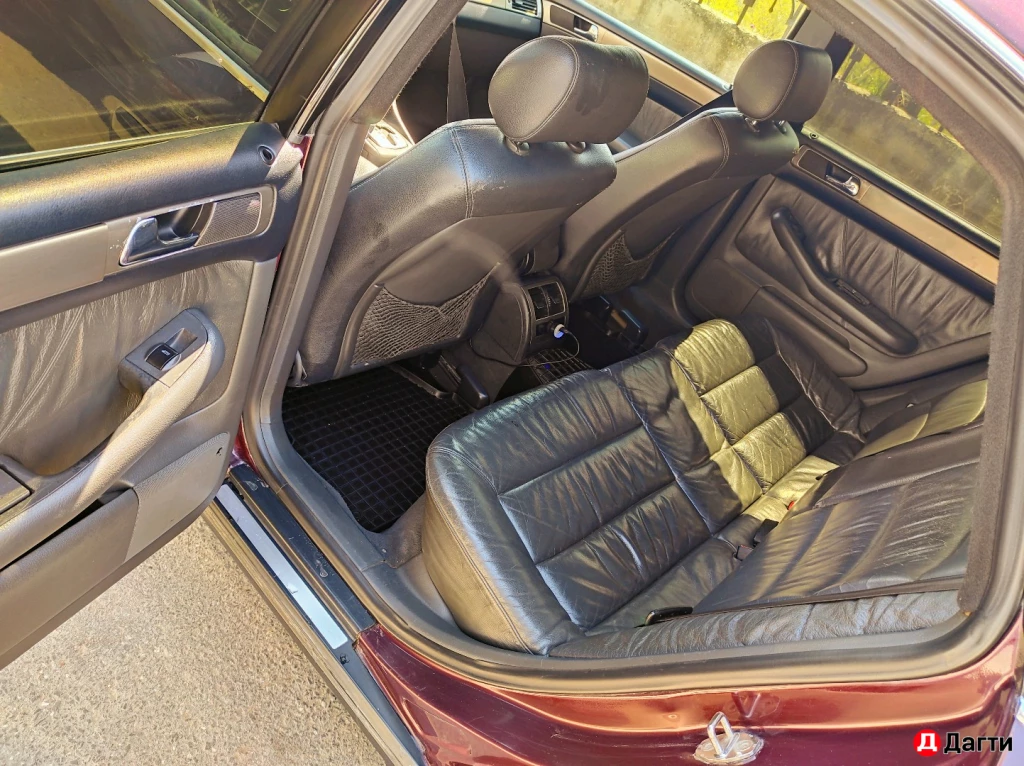 Audi A6, 1998 года