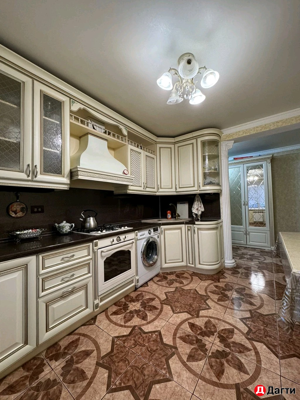 Квартира, 3 комнаты, 70 м²