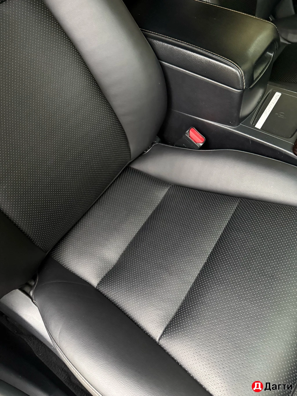 Toyota Camry, 2015 года