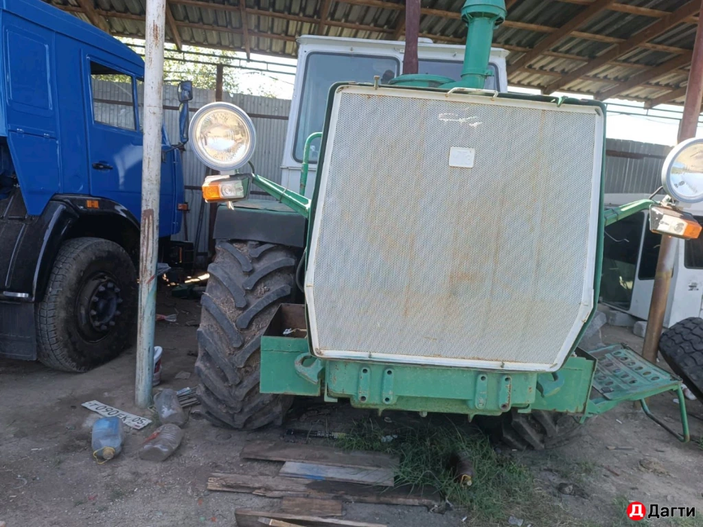 Трактор т150