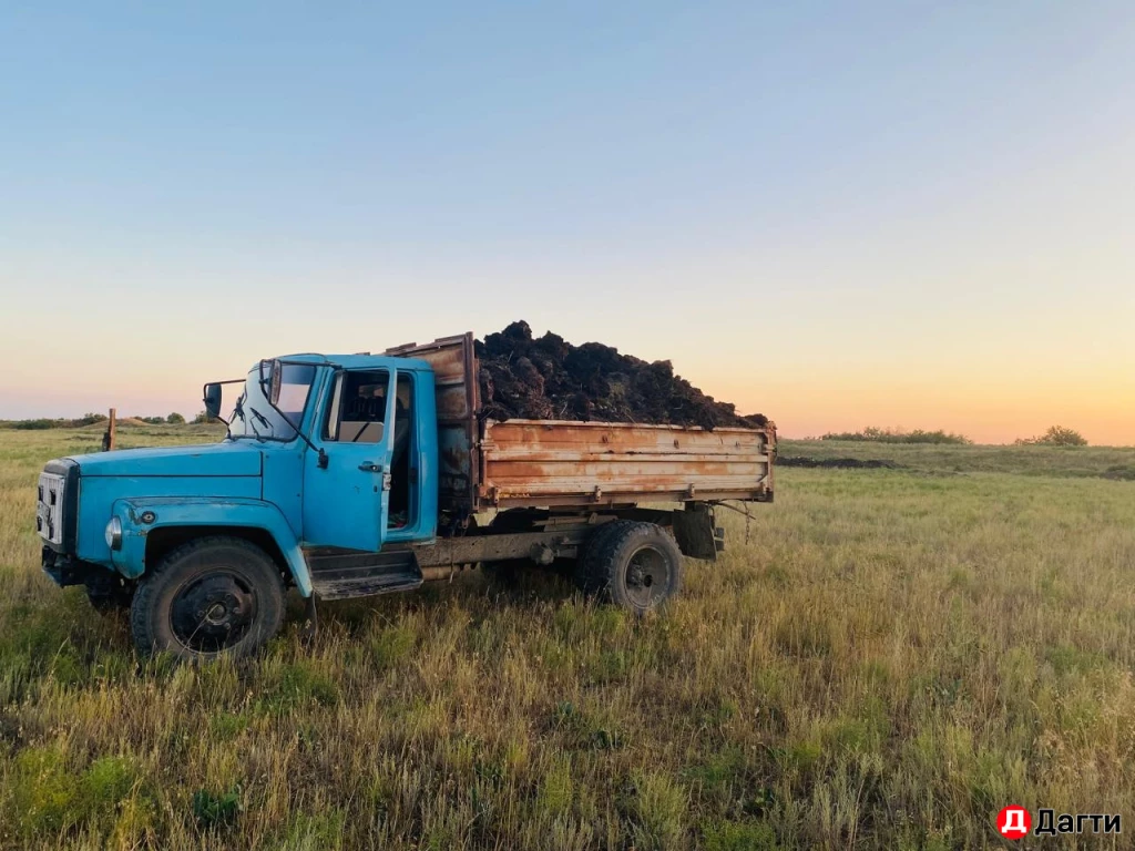 Грузовик самосвал