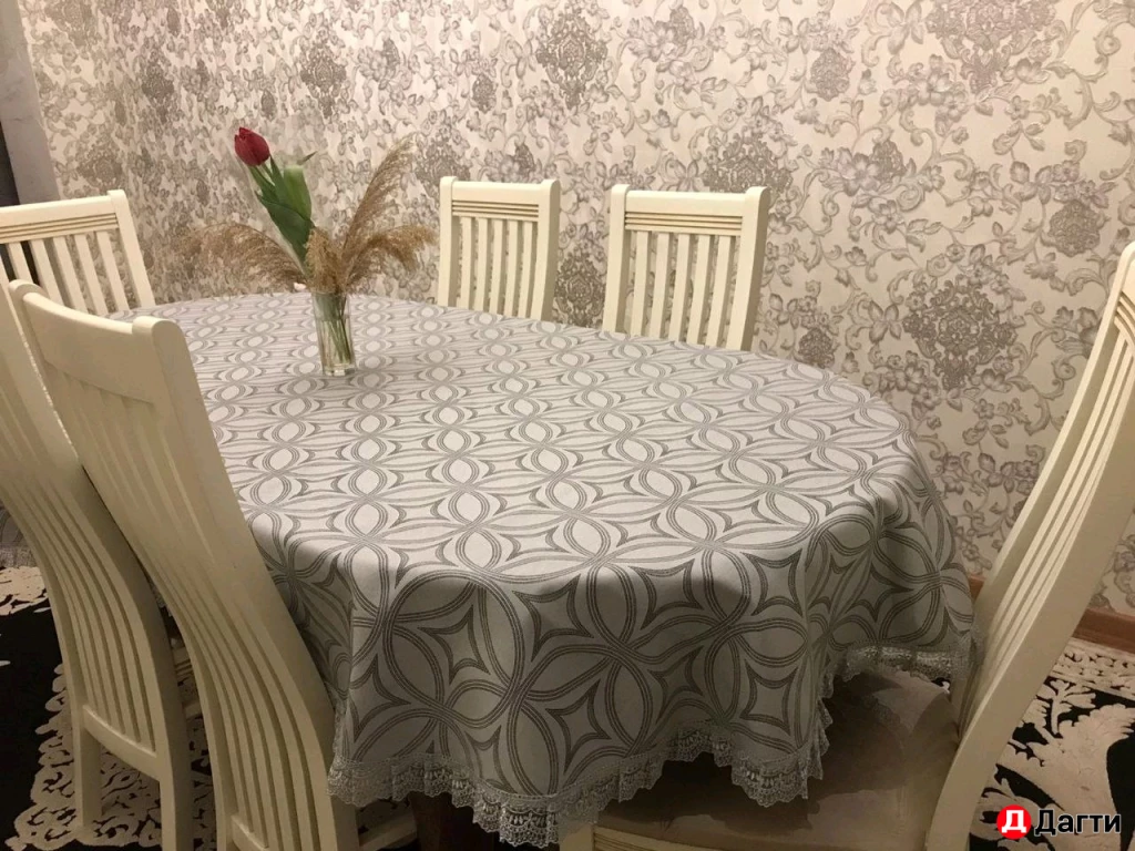 Скатерть их водоотталкивающей ткани