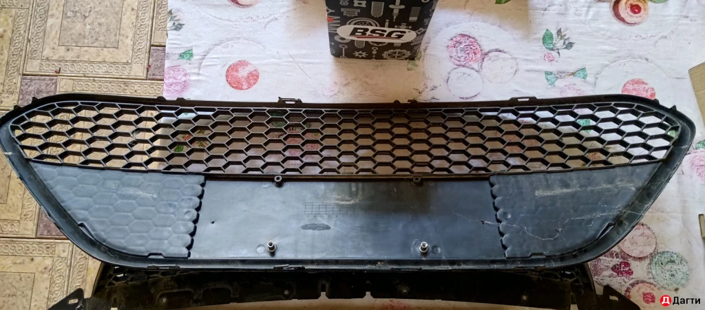 Решётки радиатора соты черный Ford Focus 2 рестайлинг