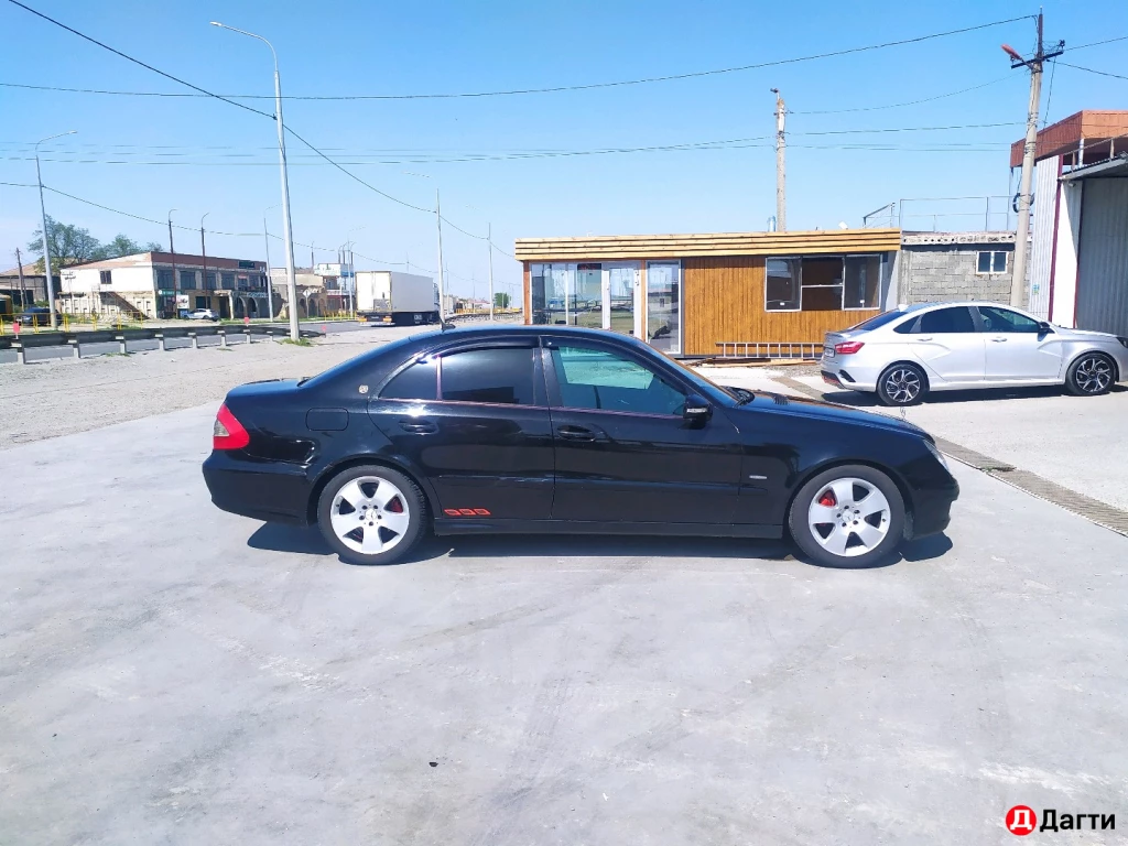 Mercedes-Benz E-Класс, 2008 года