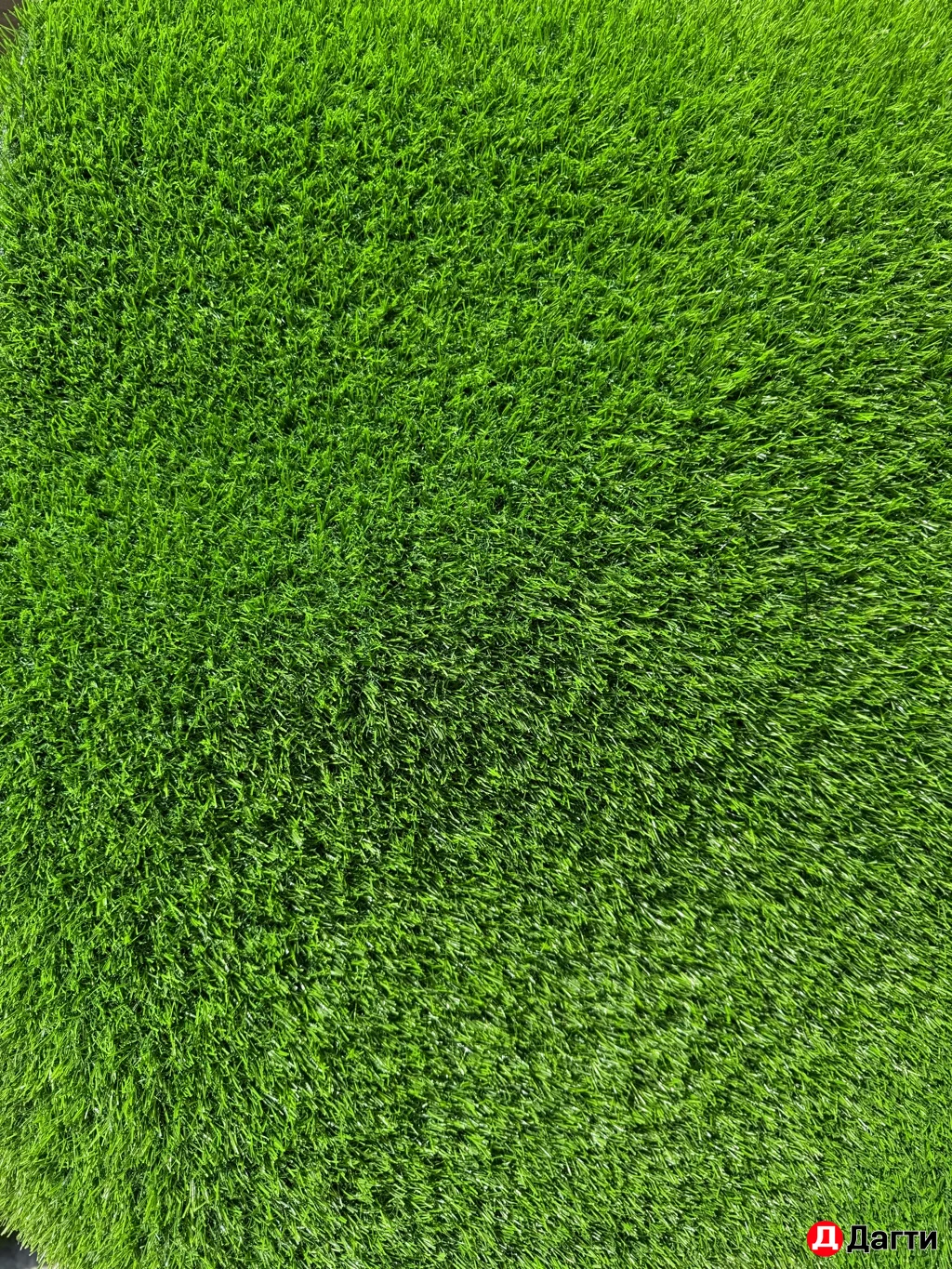 Искуственный газон в рулонах