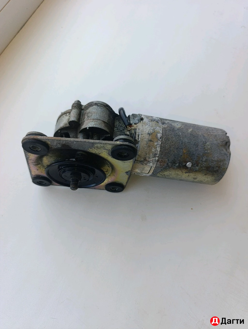 Моторчик стеклоочистителя Chevrolet Lanos