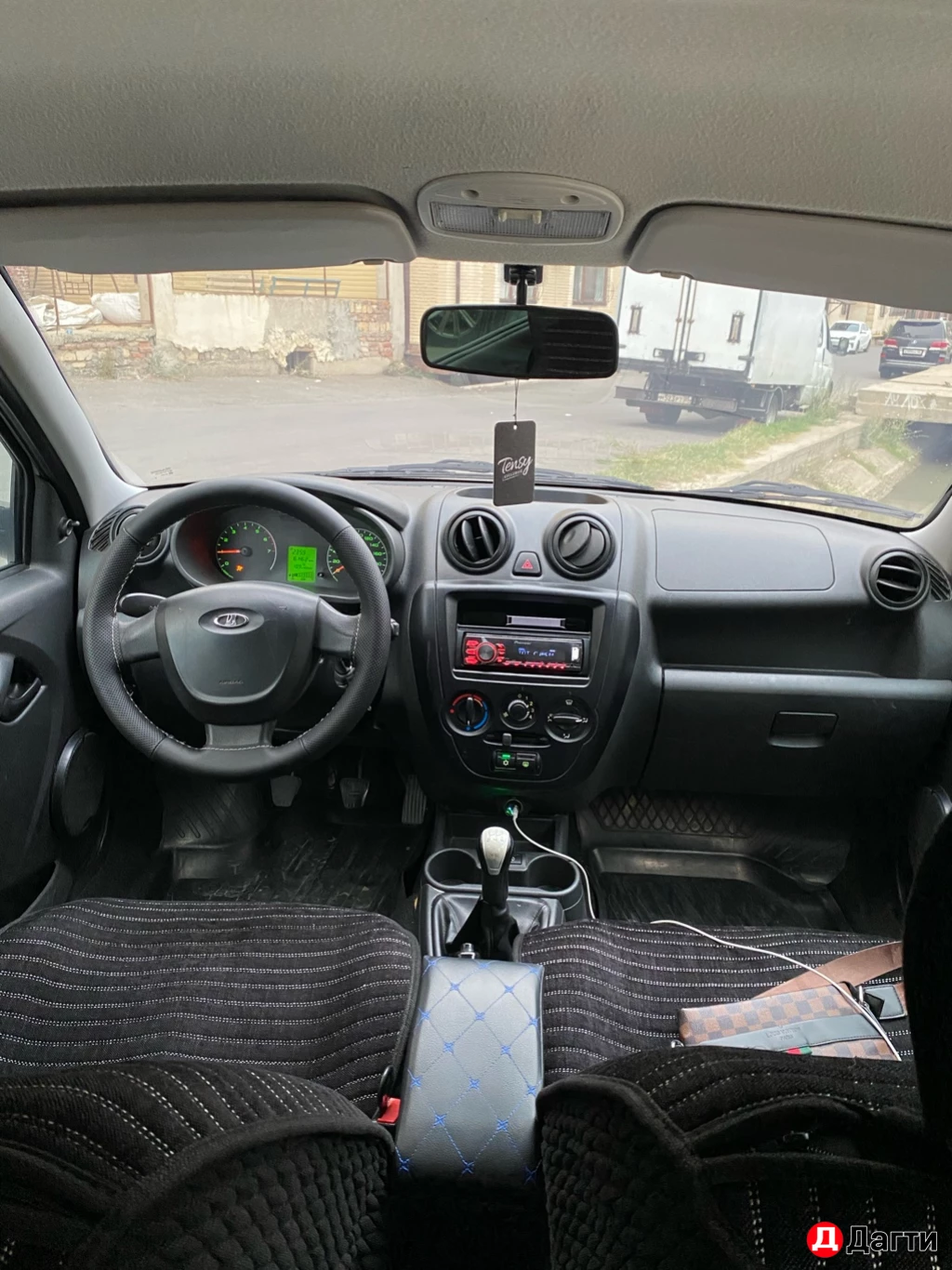 LADA (ВАЗ) Granta, 2015 года