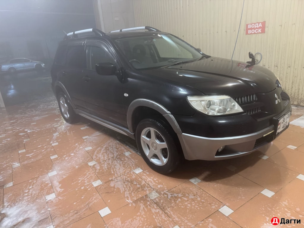 Mitsubishi Airtrek, 2004 года