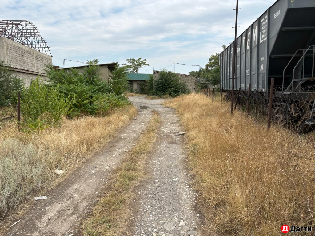 Помещение свободного назначения, 7000 м², Собственник