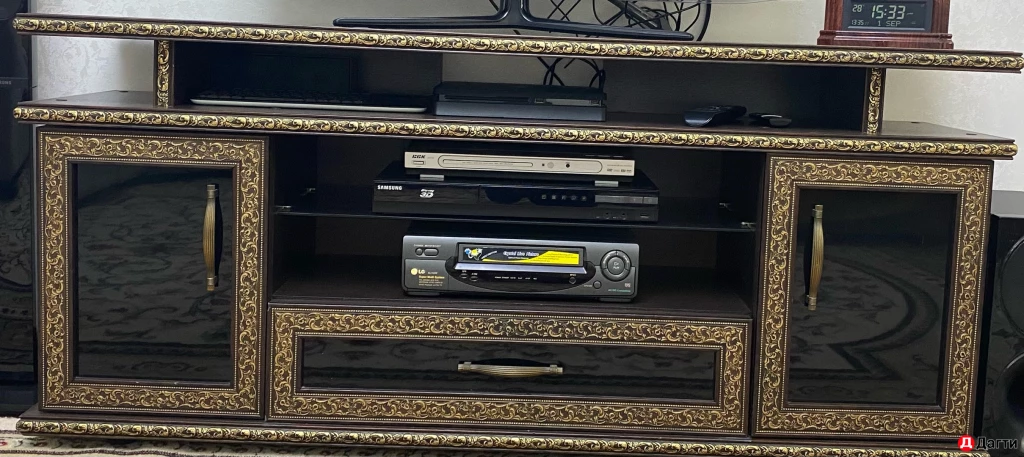 Подставка для телевизора