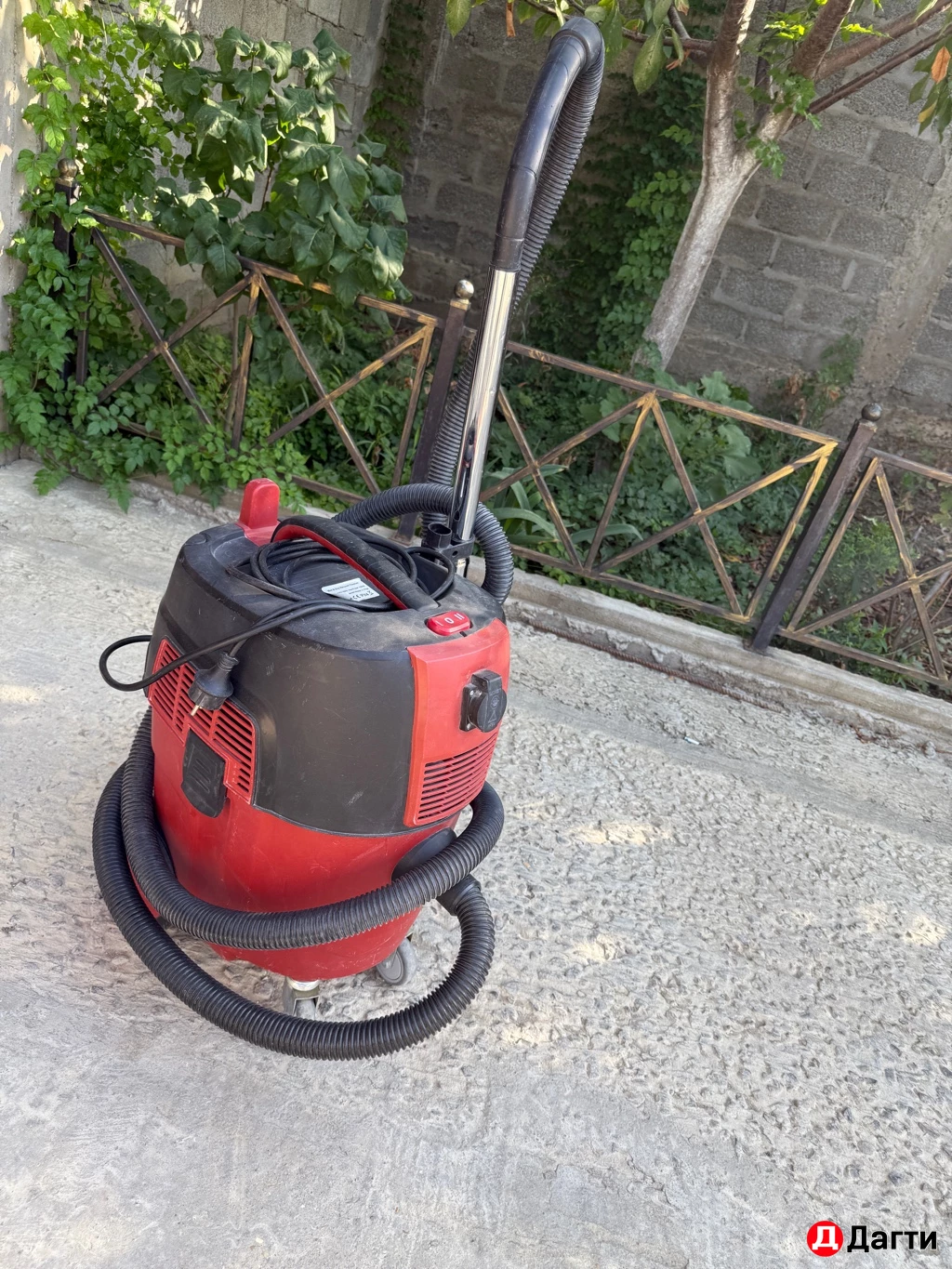 Арендный мощный строительный/ хозяйственный пылесос для сухой уборки