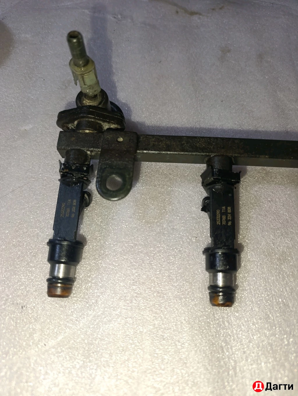 Топливная рампа с форсунками,Chevrolet Lanos