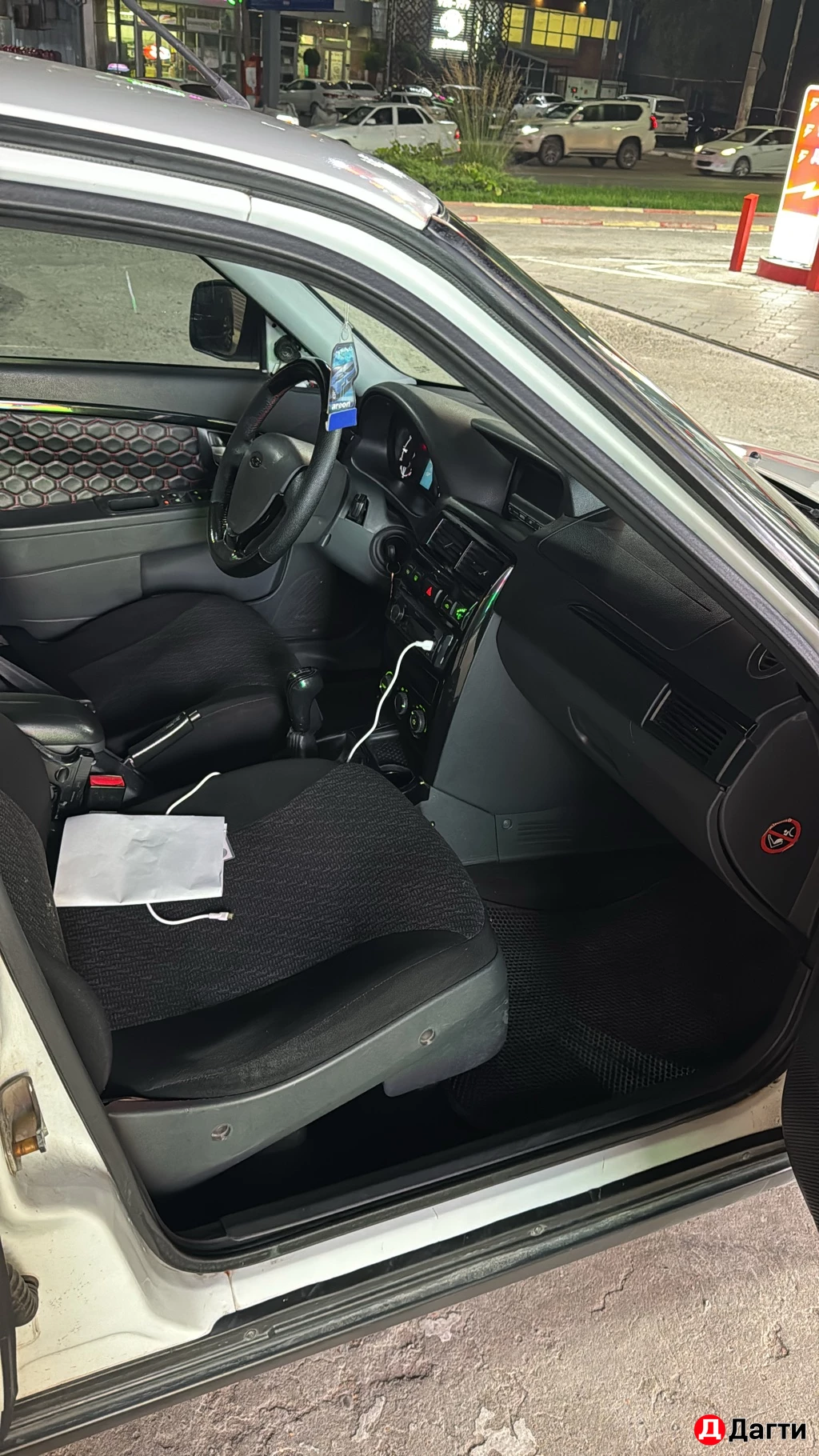 LADA (ВАЗ) Priora, 14 года