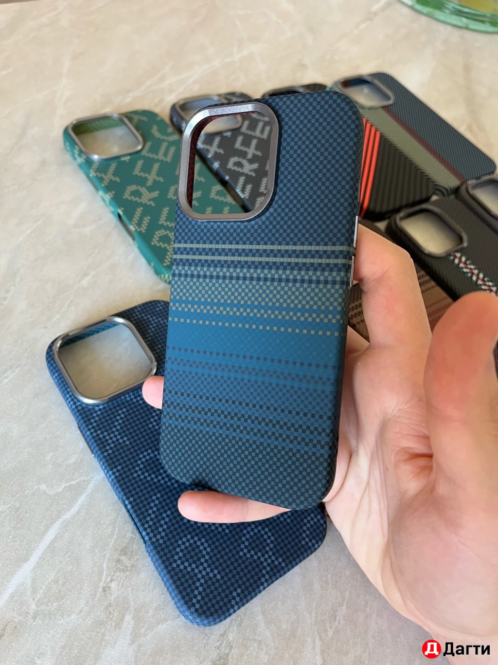 Чехол на iPhone