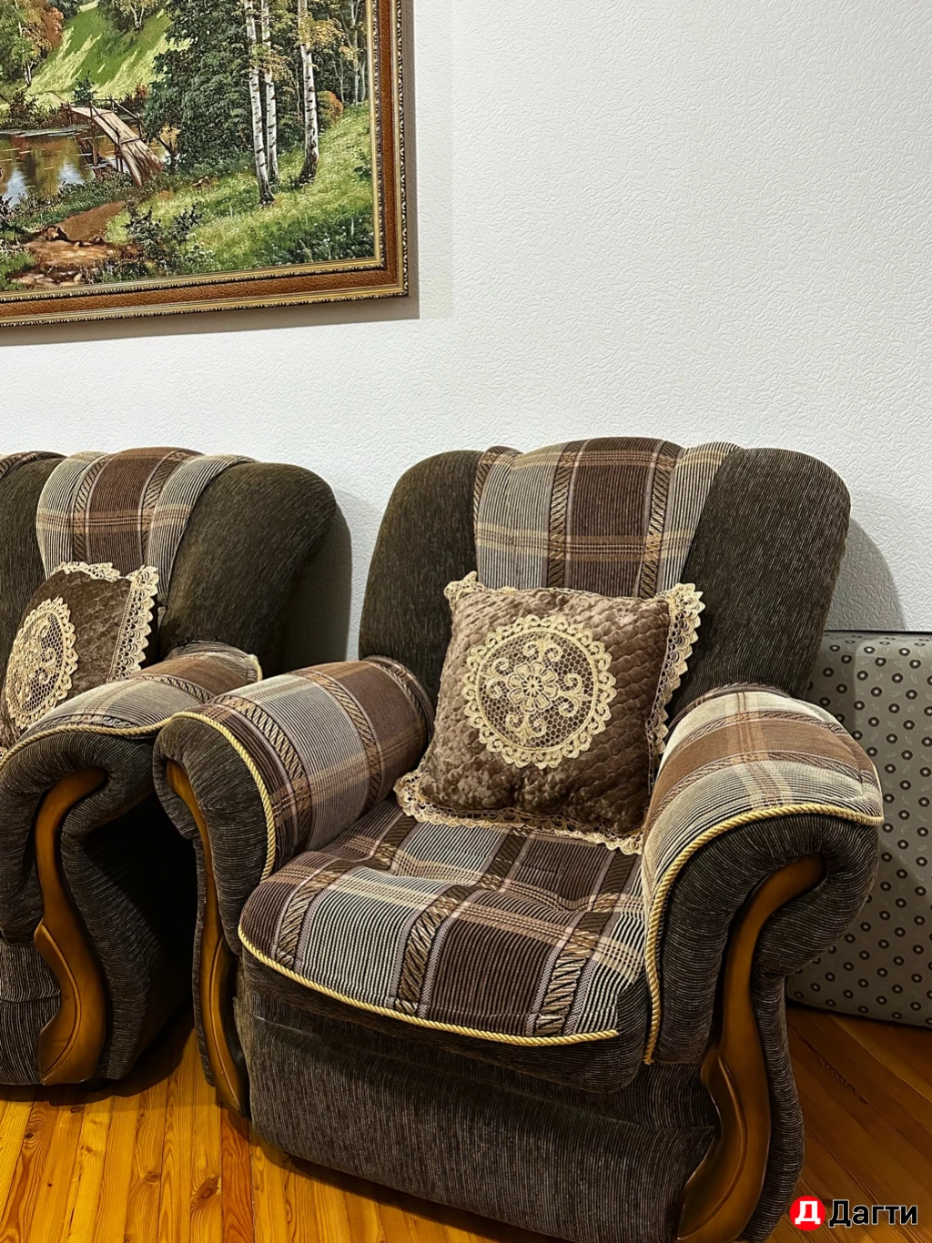 Диван с креслами