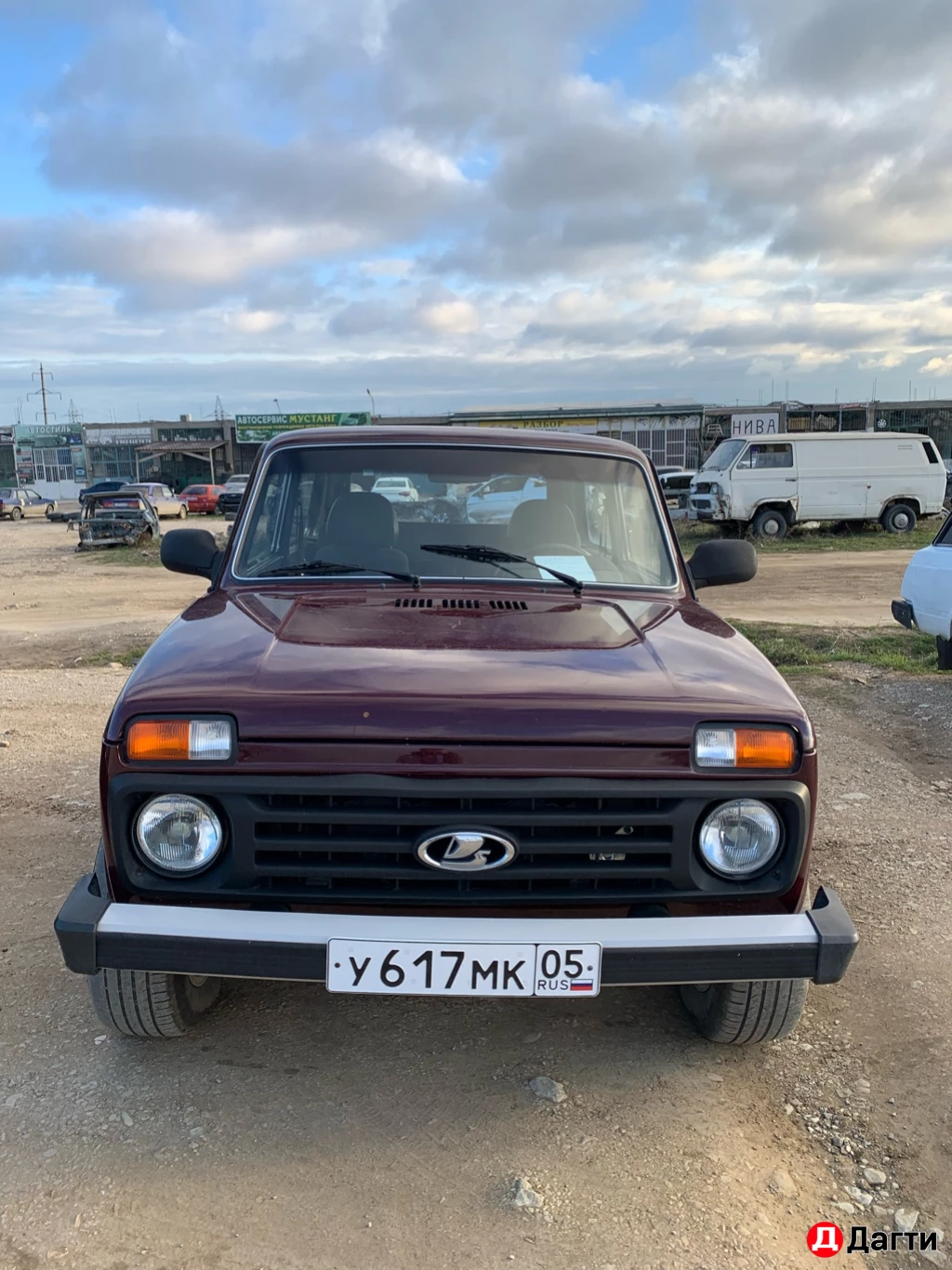 LADA (ВАЗ) Niva, 2013 года